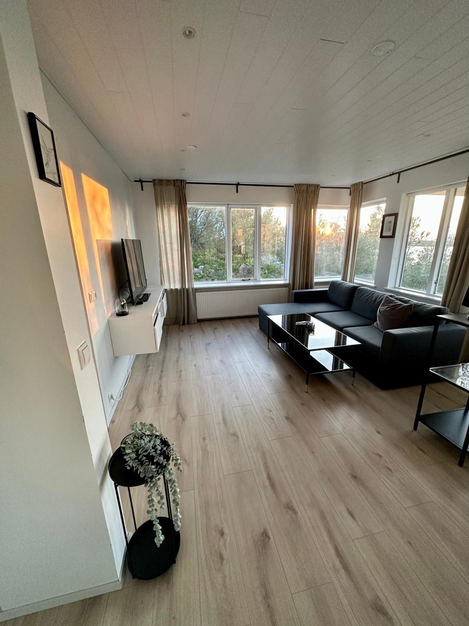 Charming 1-Bedroom Condo With Stunning View Reykjavík Kültér fotó